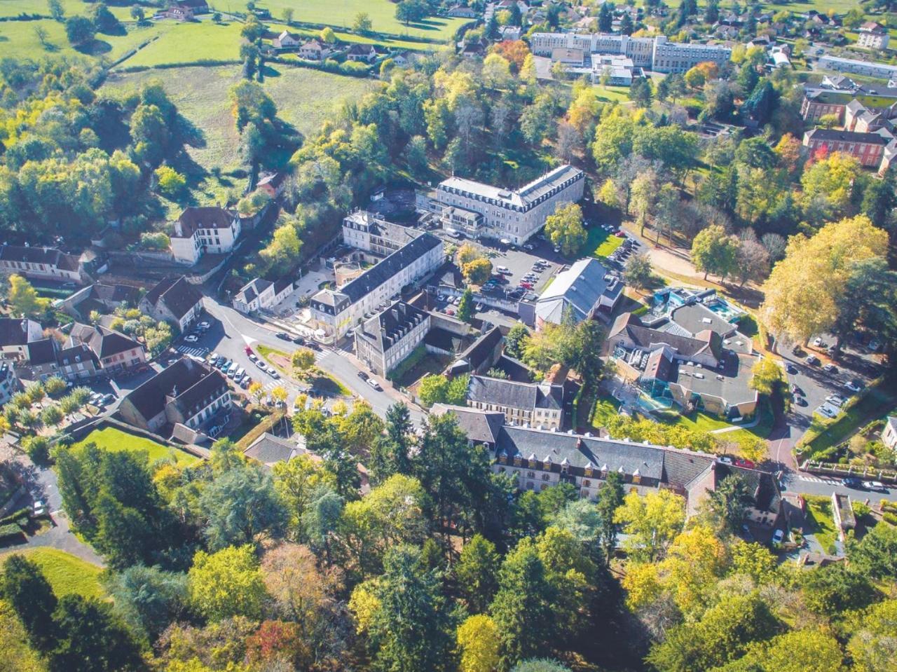 Grand Hotel De Bourbon-Lancy - Spa Et Restaurant - Logis 외부 사진