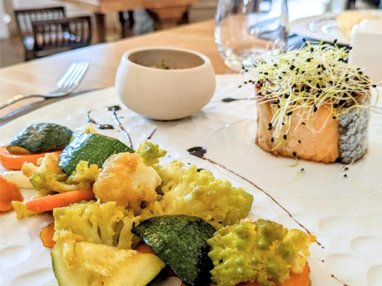 Grand Hotel De Bourbon-Lancy - Spa Et Restaurant - Logis 외부 사진