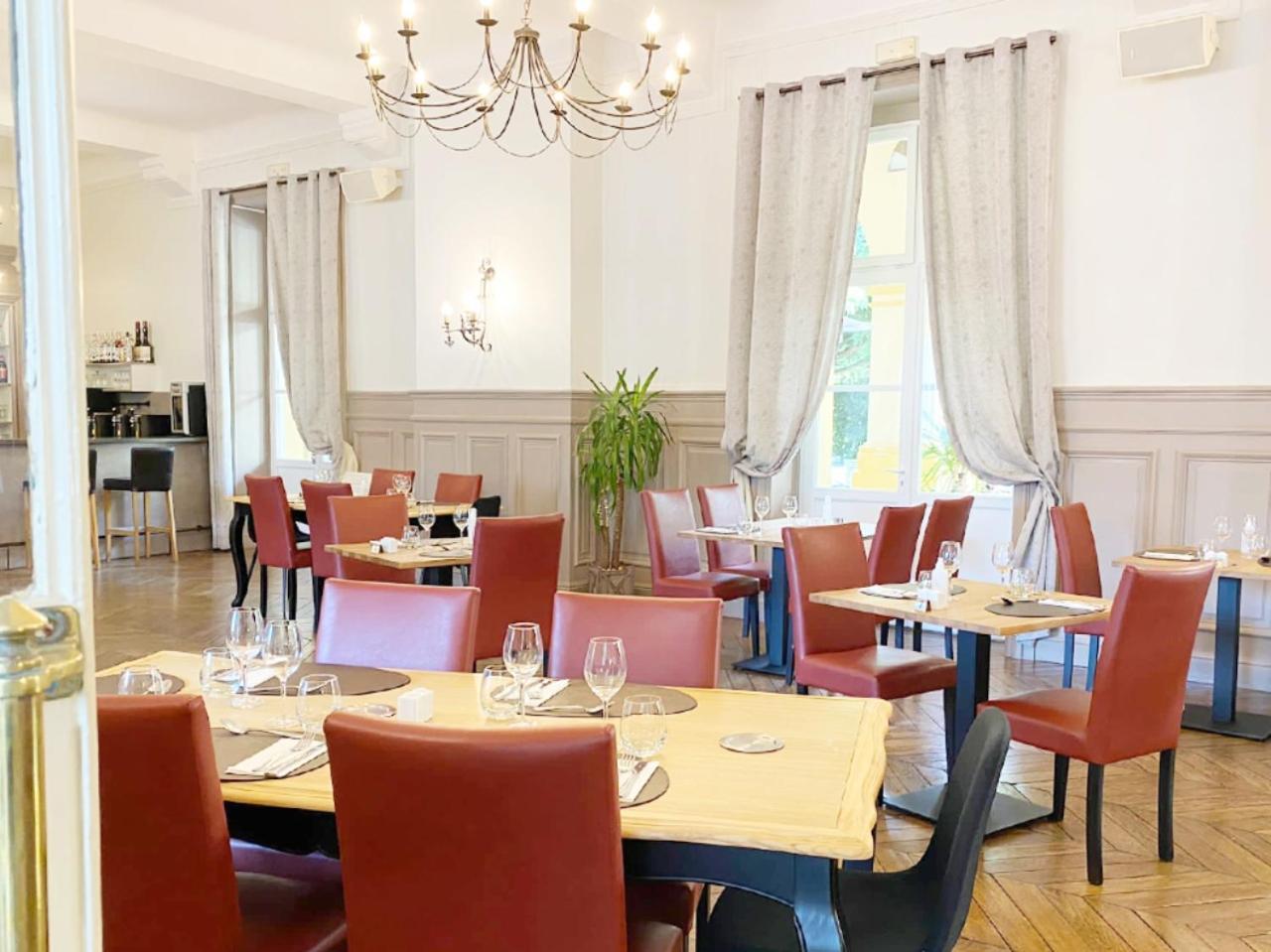 Grand Hotel De Bourbon-Lancy - Spa Et Restaurant - Logis 외부 사진
