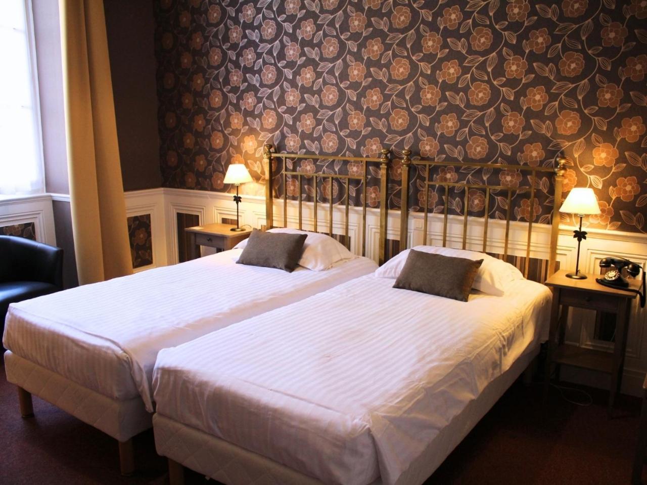 Grand Hotel De Bourbon-Lancy - Spa Et Restaurant - Logis 외부 사진