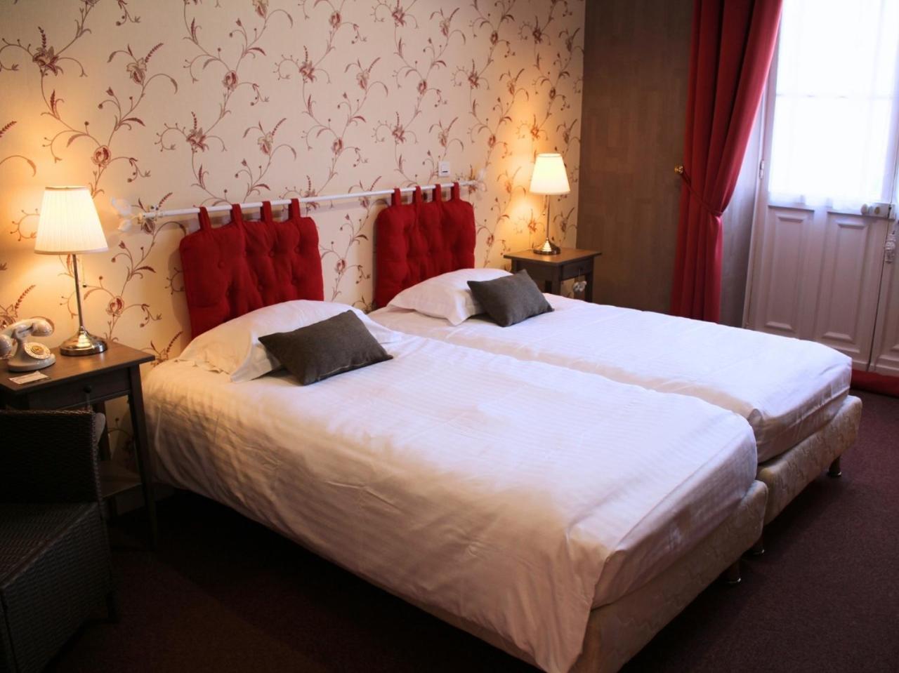 Grand Hotel De Bourbon-Lancy - Spa Et Restaurant - Logis 외부 사진