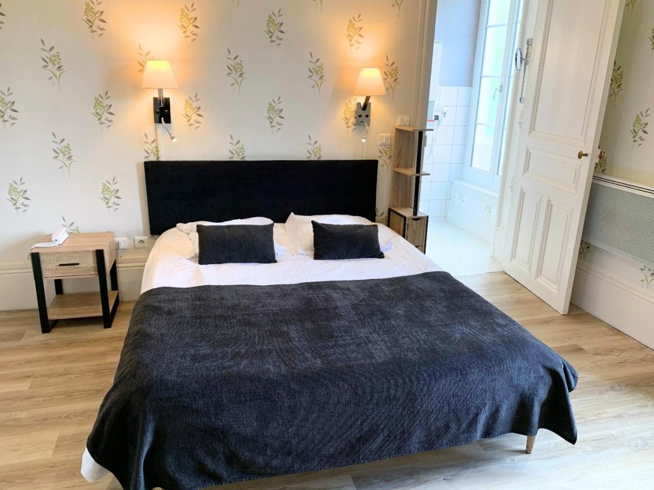 Grand Hotel De Bourbon-Lancy - Spa Et Restaurant - Logis 외부 사진