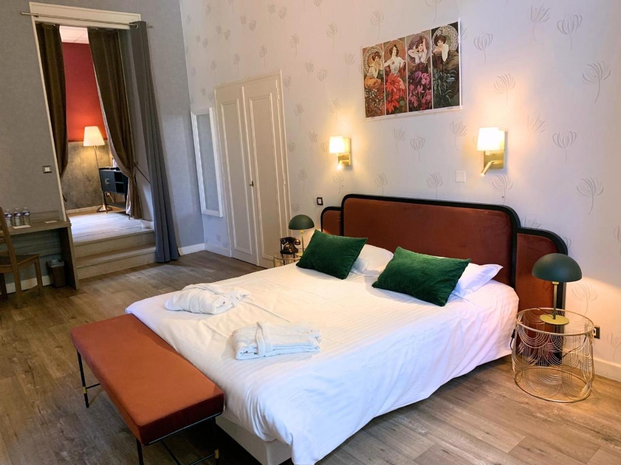 Grand Hotel De Bourbon-Lancy - Spa Et Restaurant - Logis 외부 사진